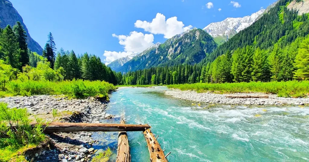 top 10 most beautiful places to visit in Northern Pakistan,